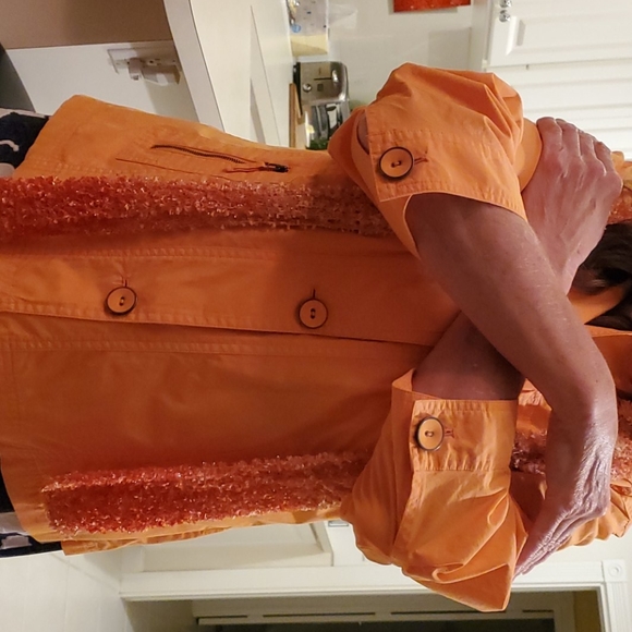 Chico's - Picture 4 of 4